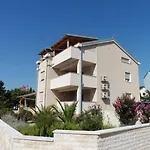 In With Terrace, Air Conditioning, Wifi, Washing Machine 4534-3 Lejlighed *