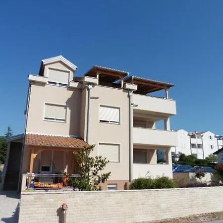 Apartmán In With Terrace, Air Conditioning, Wifi, Washing Machine 4534-3