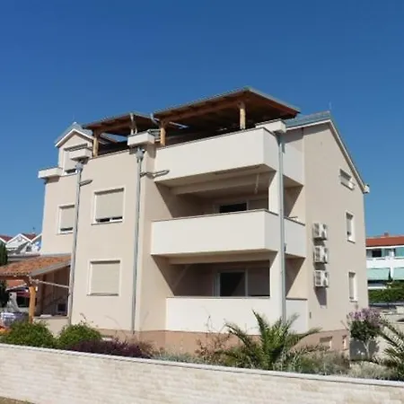 In With Terrace, Air Conditioning, Wifi, Washing Machine 4534-3 Apartmán *