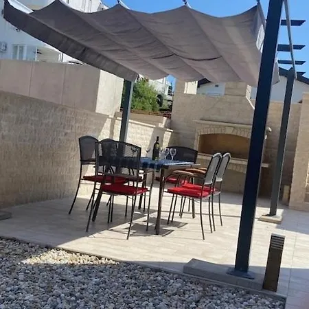 Apartmán In With Terrace, Air Conditioning, Wifi, Washing Machine 4534-3 *
